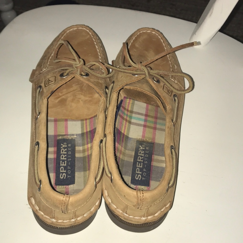 Women’s Sperrys (top-sider)